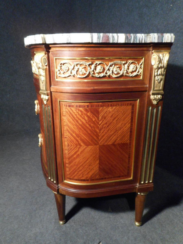 Commode Galbé Estampillée Haentges Frères