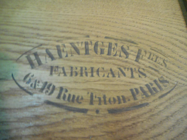 Commode Galbé Estampillée Haentges Frères
