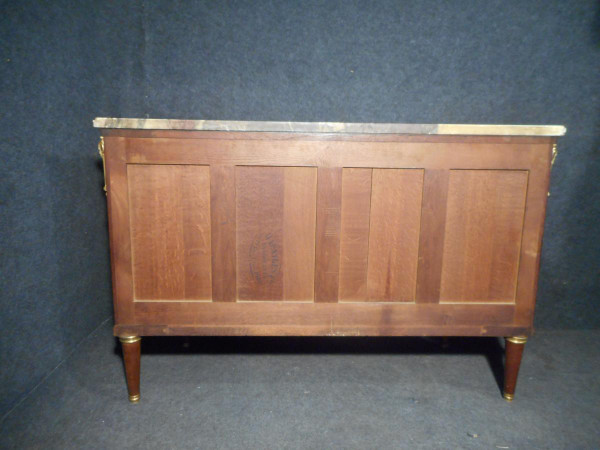 Commode Galbé Estampillée Haentges Frères