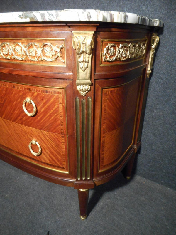 Commode Galbé Estampillée Haentges Frères