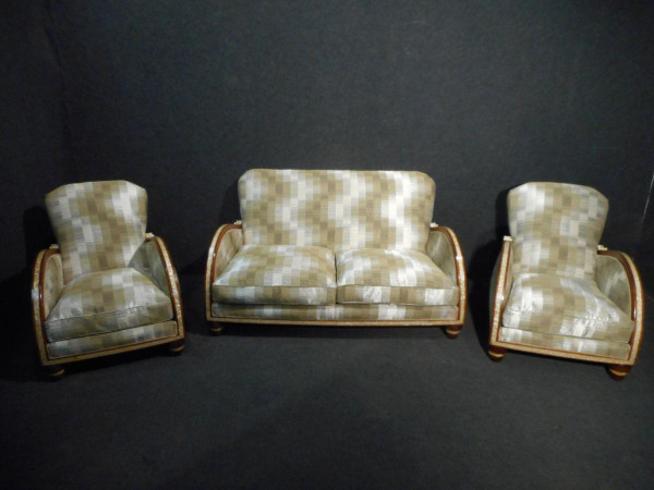 Art Deco Living Room Set In Mahogany Inlaid With Pearlescent Band