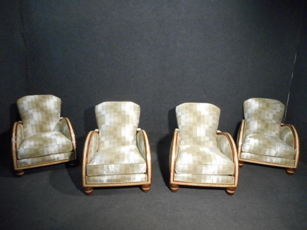 Art Deco Living Room Set In Mahogany Inlaid With Pearlescent Band