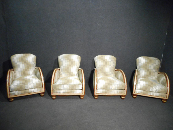 Art Deco Living Room Set In Mahogany Inlaid With Pearlescent Band