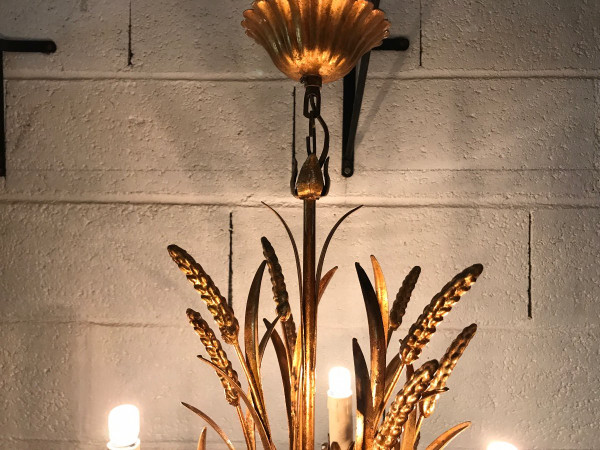 Ears of wheat chandelier in gilded metal, circa 1960.