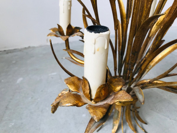 Ears of wheat chandelier in gilded metal, circa 1960.