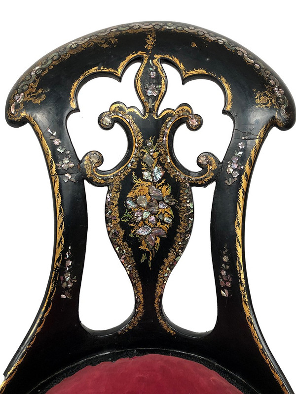 Chaise à haut dossier en bois et carton bouilli burgauté, Napoléon III