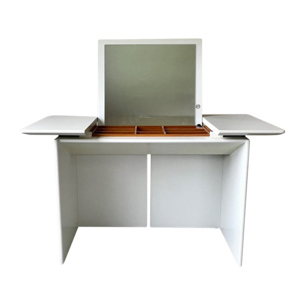 Sideboard/Schreibtisch aus weiß lackiertem Holz, ca. 1980.