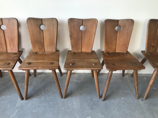 Set of 6 Savoyard chairs in solid wood, Circa 1950.
