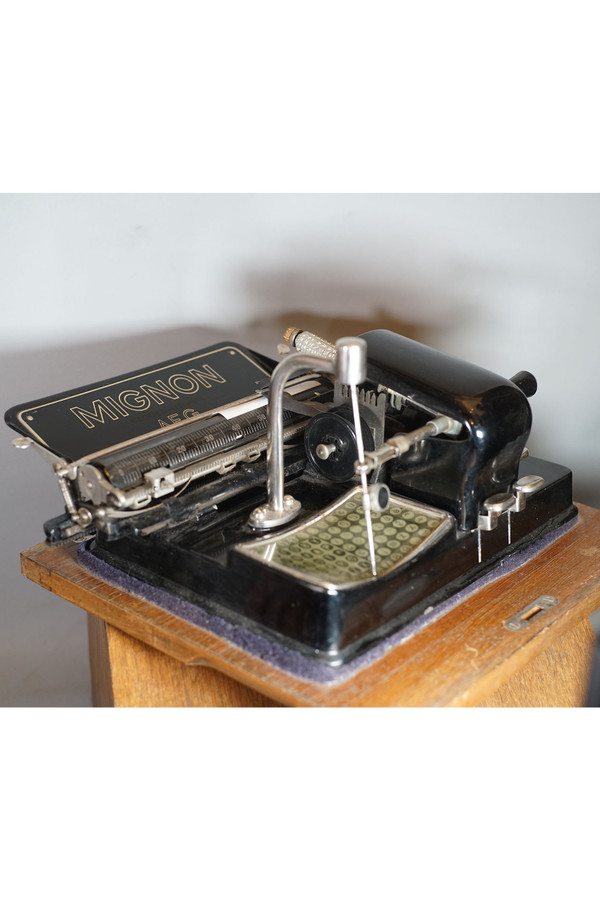 CUTE TYPEWRITER Germany 1930