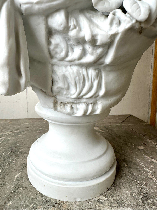 Biscuit époque 1900 d’une jeune femme 