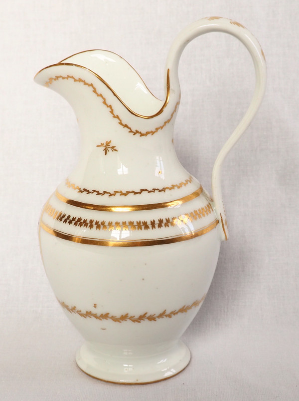 Paris porcelain jug / milk jug, Directoire period late 18th century - attributed to Locré