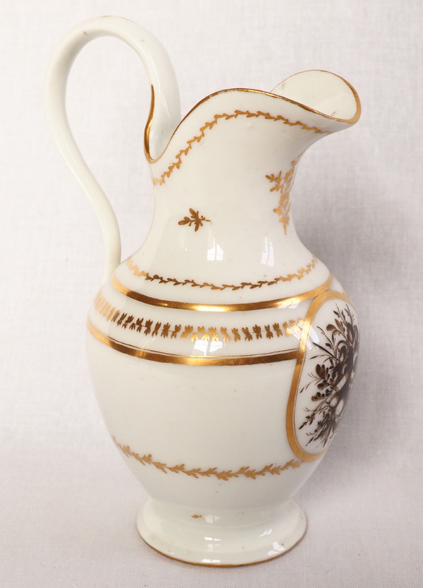 Paris porcelain jug / milk jug, Directoire period late 18th century - attributed to Locré