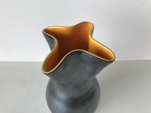 Vase en céramique de la manufacture CAB (Céramique d'Art de Bordeaux).