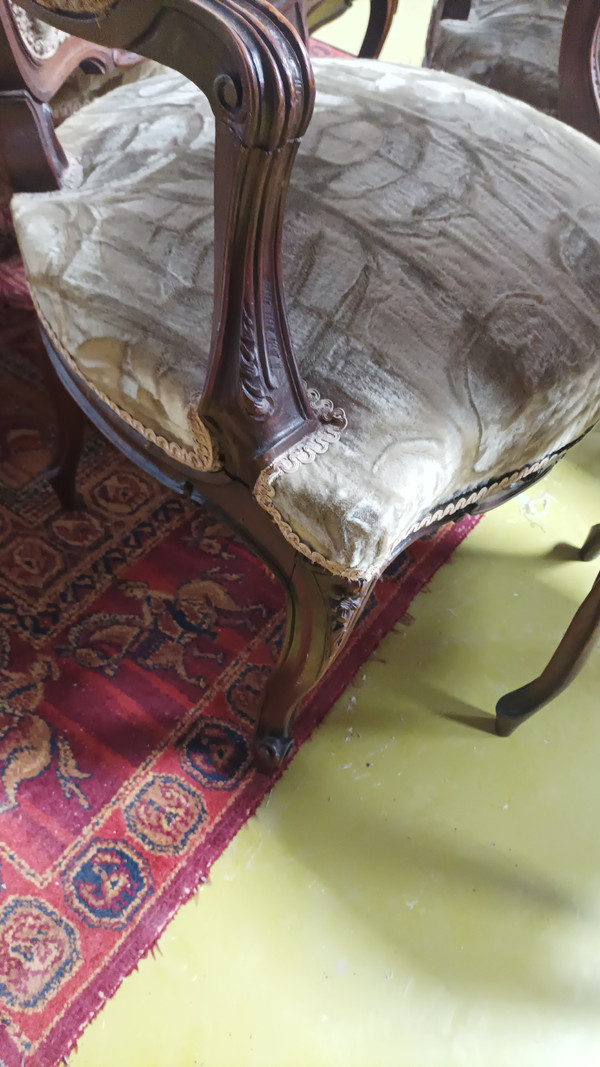 Salon ensemble banquette et fauteuils Rocaille en noyer