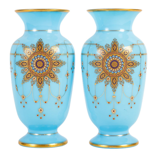 Rare Paire De Vase En Opaline émaillé en or, du 19éme Siécle