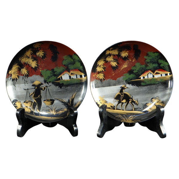 Vietnam, 1950s/1960s, Minh Thanh Workshop, Pair Of Small Lacquer Cups.
