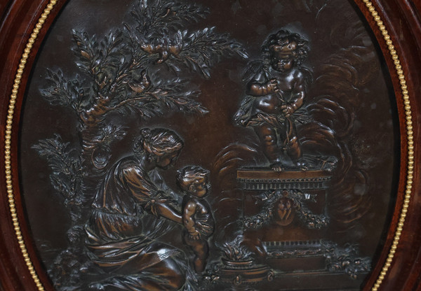 Medaglione in bronzo "Venere e il Bambino" secondo Clodion Fine del XIX secolo