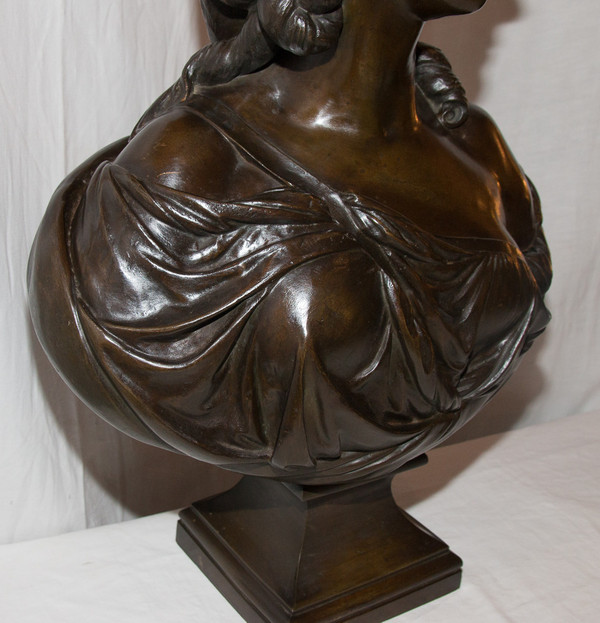 Grande busto in bronzo "Contessa Du Barry" secondo Pajou, XIX secolo
