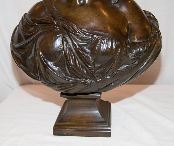 Grande busto in bronzo "Contessa Du Barry" secondo Pajou, XIX secolo