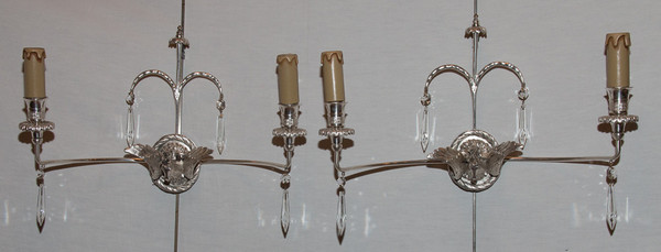Coppia di applique inglesi in bronzo argentato della fine del XIX secolo