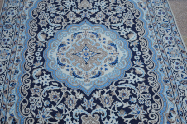Iranian rug (Dwarf)