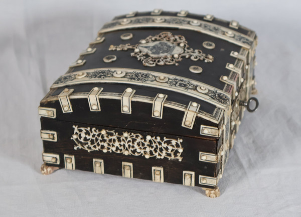Vizagatapam Horn Box Late 19th Century