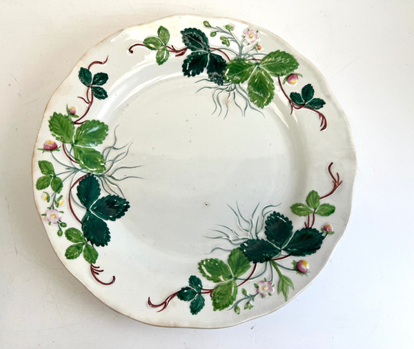 Set of 3 strawberry serving plates by Georges Sand Creil Montereau