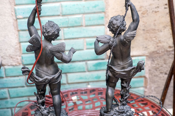 ANGES, "CHARMEUR" et "VAINQUEUR", par Ernest RANCOULET, paire de lampes flammes, régule