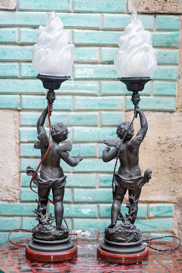 ANGES, "CHARMEUR" et "VAINQUEUR", par Ernest RANCOULET, paire de lampes flammes, régule
