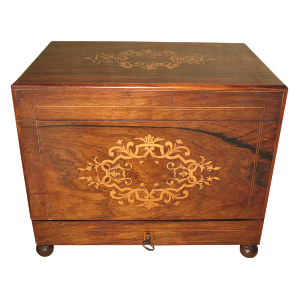 Liqueur cellar marquetry box Charles X period - 19th