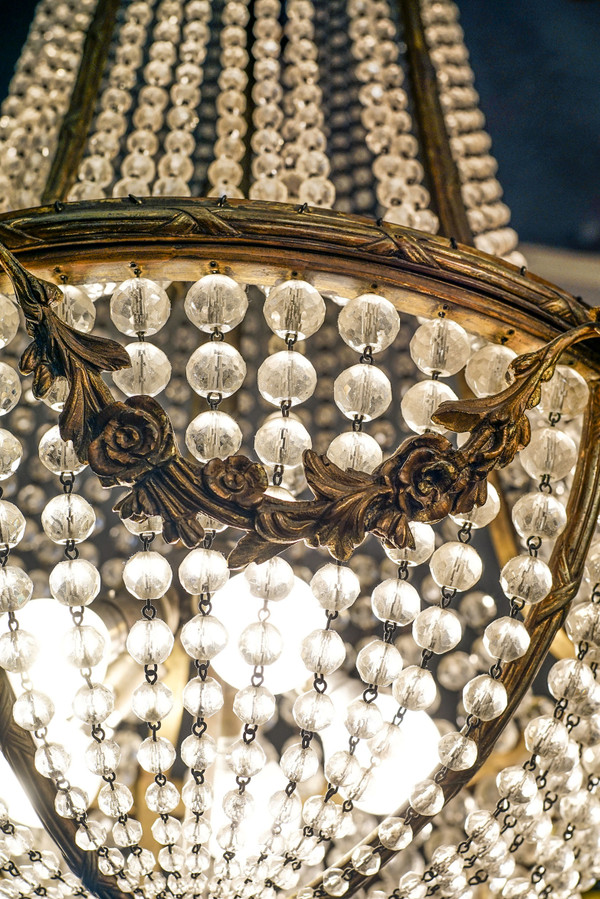 MONTGOLFIÉRE nine-light chandelier