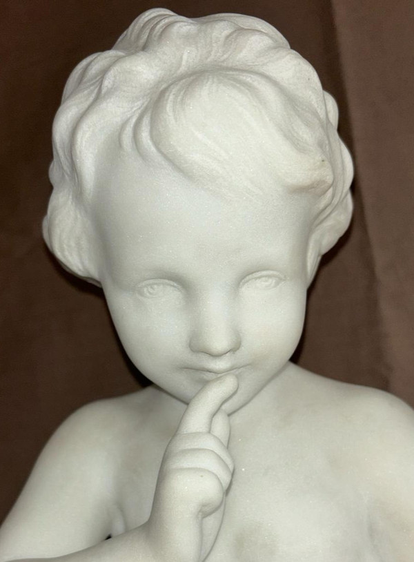 Statua in marmo di Cupido del XIX secolo, da Étienne Maurice Falconet (1716-1791)
