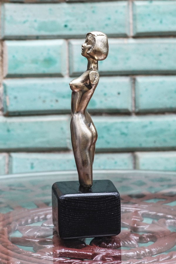 Skulptur FRAU BRONZE ART DÉCO