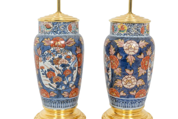 Paire de lampes en porcelaine Imari et bronze doré. Circa 1880.