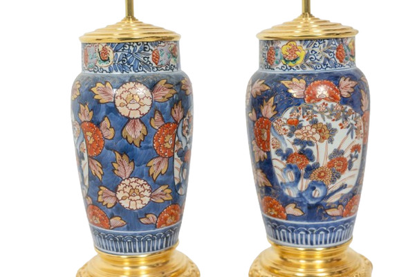 Paire de lampes en porcelaine Imari et bronze doré. Circa 1880.