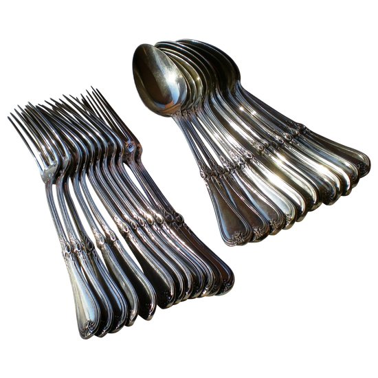 12 solid silver dessert cutlery