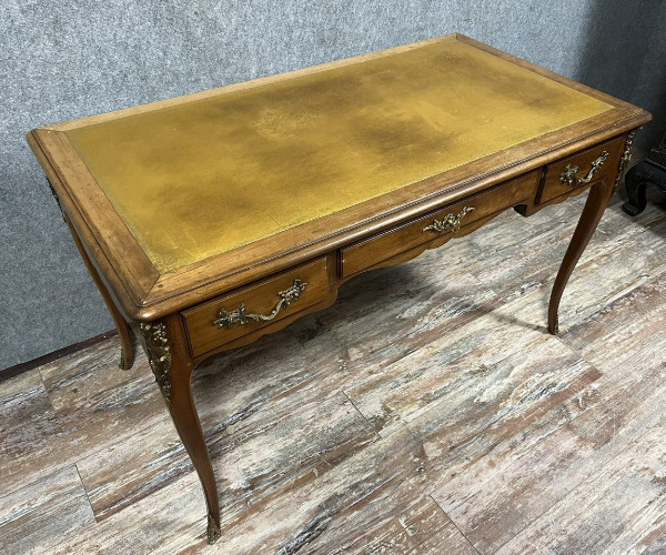 André Mailfert: Magnificent double-sided Louis XV style walnut desk, stamped