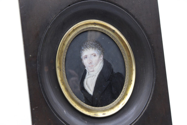 Miniature On Ivory Late XVIII Representing The Notary Of Meillonnas