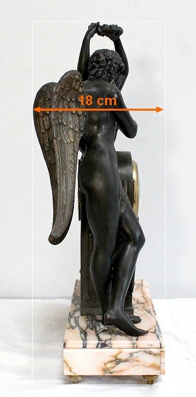  Spelterpendel "Psyche krönt die Liebe" nach Claude Michallon - 1900