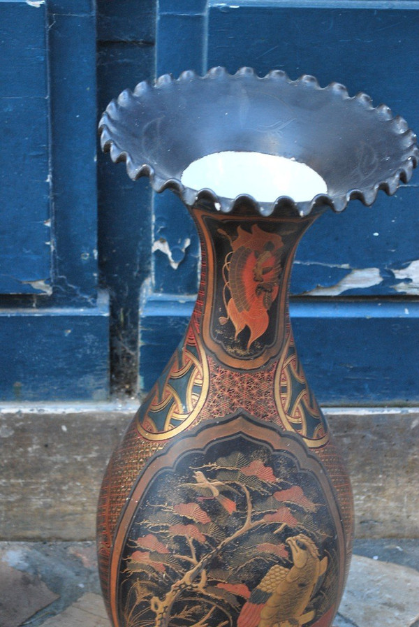 Pair Of Large Vases In Black Gold And Red Lacquered Porcelain XIX