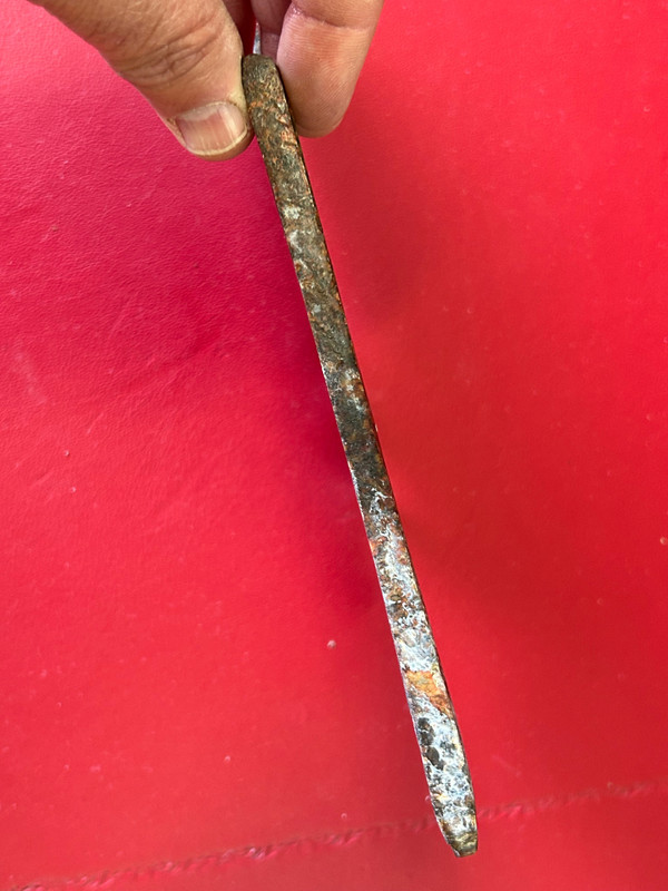 Coltello in pietra intagliata stile arcaico Cina