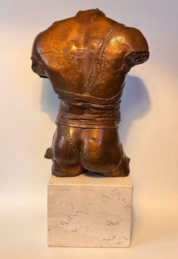 Scultura - Igor Mitoraj "Grépol" - Busto maschile nudo in bronzo