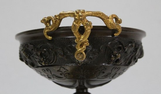  Pair of Bronze Trinkets with Two Patinas, Louis XVI taste - Early 19th century