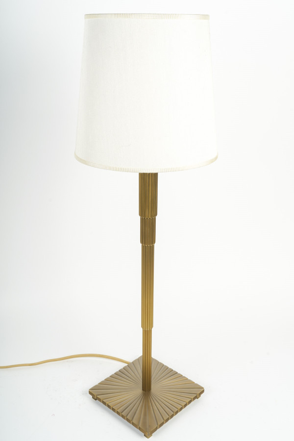 Lampe en bronze doré de style Art Déco