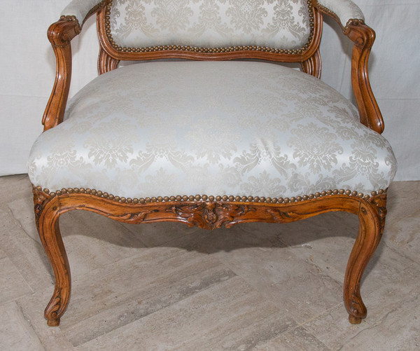 Fauteuil à Dossier Plat Estampillé époque Louis XV