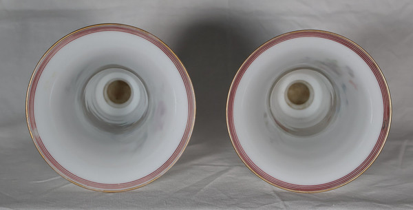 Paire De Vases En Opaline Baccarat Louis Philippe 