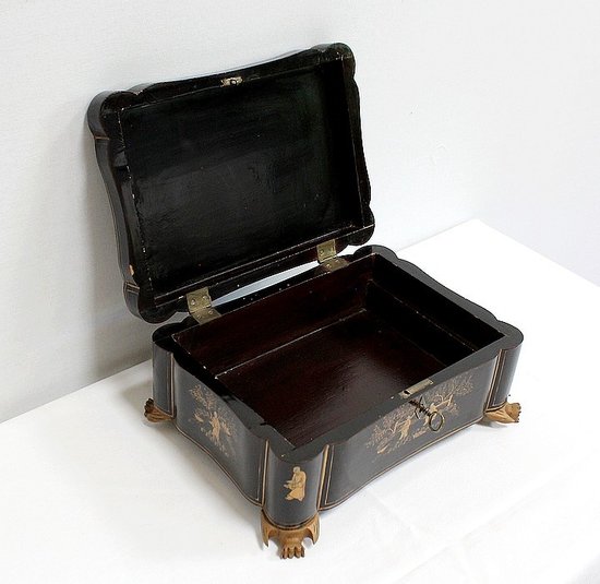  Important Asian Black Lacquered Wood Box, Napoleon III Period - Mid 19th Century