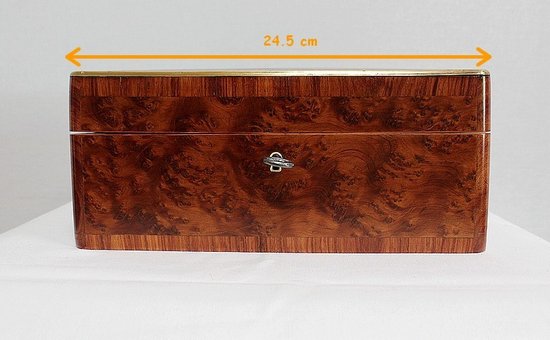  Pretty Rectangular Box in Thuja Burl, Napoleon III period - 1900
