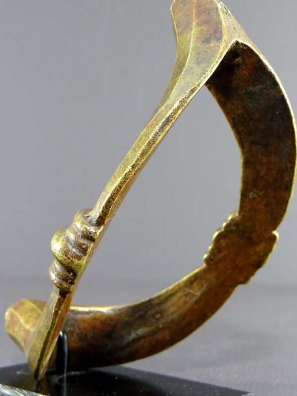 Côte D’ivoire, Peuple Senoufo, Début Du XXème Siècle, Chevillière En Bronze.