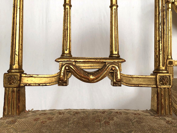 Série de trois chaises de style Louis XVI en bois doré, vers 1900